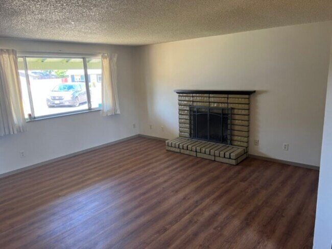 Foto del edificio - East Springfield 3 bedroom house at Eastridge Park