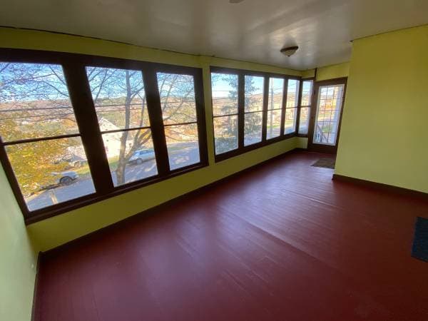 Building Photo - 109 E South Ave