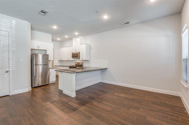 Foto del edificio - 6134 Blythe Dr