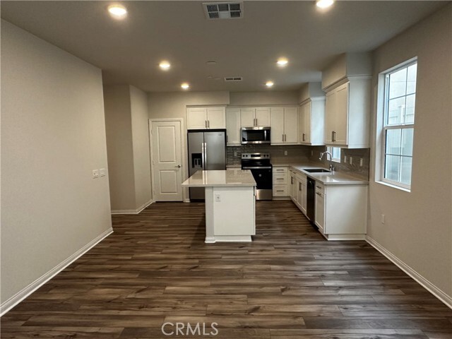 Building Photo - 446 Meyer Pl