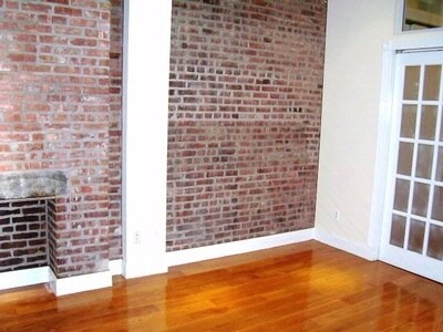 Foto del edificio - 279 E 10th St