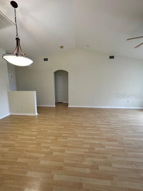 Foto del edificio - 30908 Sade Ct