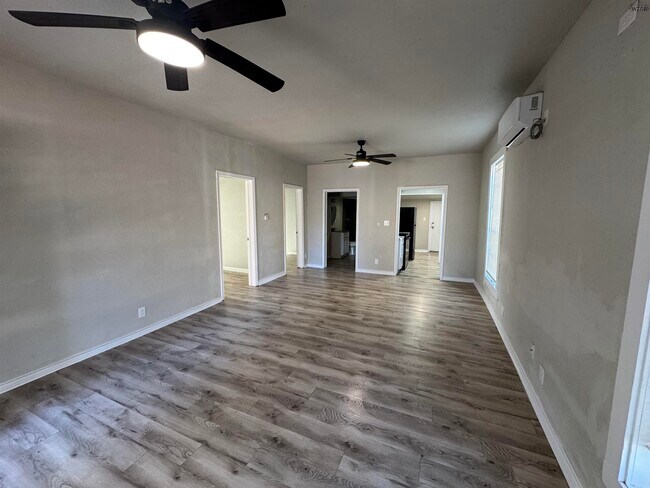 Foto del edificio - 1904 Grant St