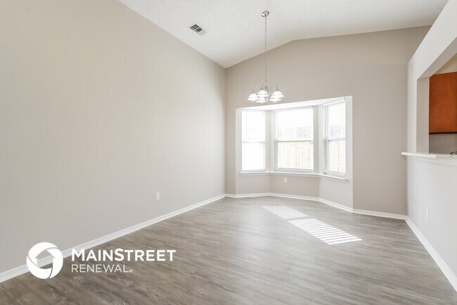 Foto del edificio - 7684 Collins Ridge Blvd