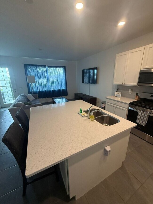 Building Photo - 789 Benoi Dr