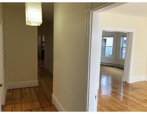 Building Photo - 110 Berkshire St