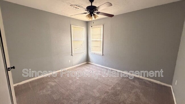 Photo - 3737 SE 24th St House