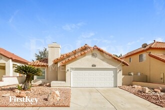 Building Photo - 3336 Surfline Dr