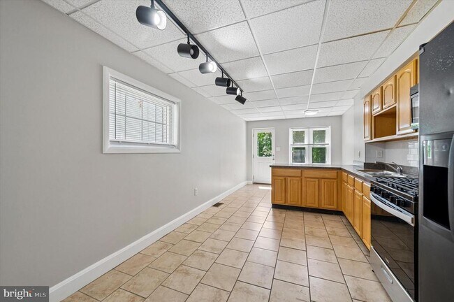 Foto del edificio - 431 Iroquois St