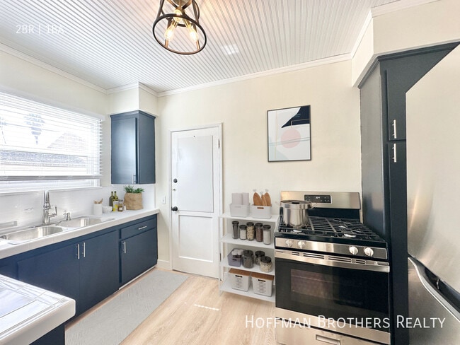 Building Photo - 1133 Westmoreland Ave