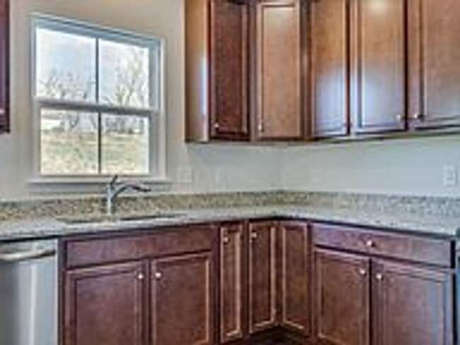Foto del edificio - 1 MONTH FREE! PET FRIENDLY 4BR w/ Large Fenced Yard – Williamson Co Schools