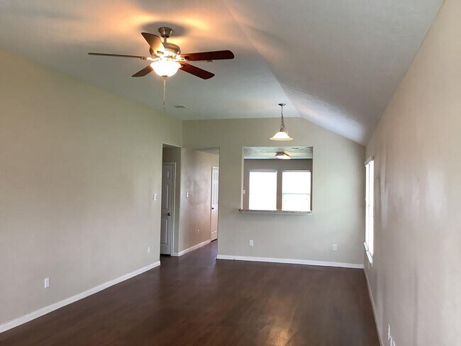 Building Photo - 3919 Hawthorn Glen Ct