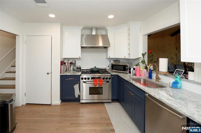 Building Photo - 42 Kershner Pl