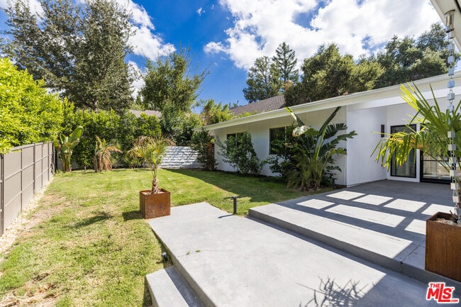 Foto del edificio - 23020 Wrencrest Dr