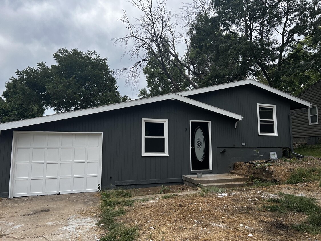 4316 N Quincy Ave, Kansas City, MO 64117 House Rental in Kansas City