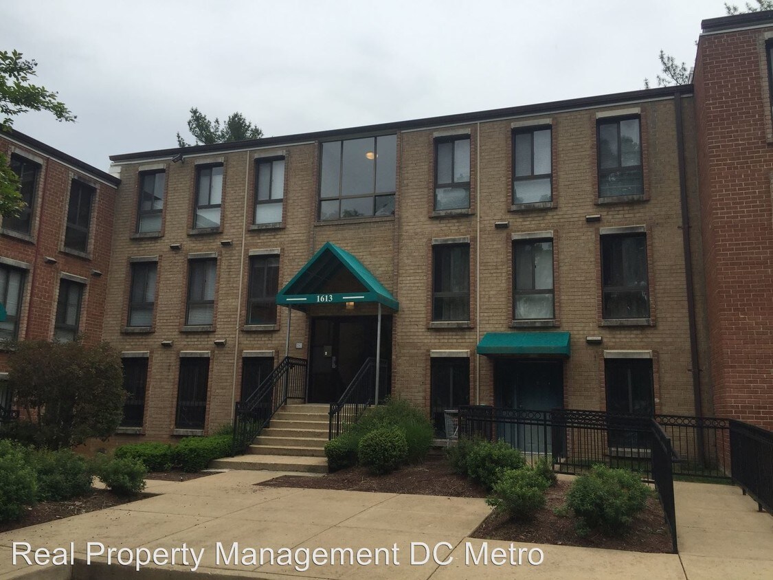 1613 Gainesville St SE, Washington, DC 20020 House for