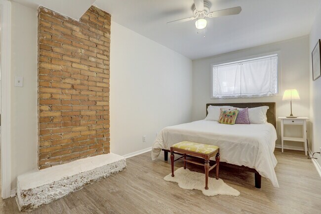 Foto del edificio - 352 5th Street NE