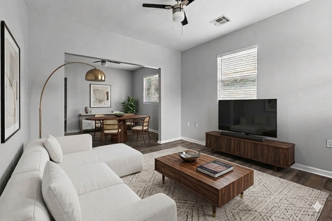 Building Photo - 3540 Clermont Dr