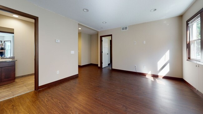 Foto del edificio - 408-410 SE 8th St