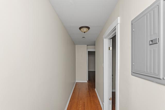 Building Photo - 2 bedroom in Chicago IL 60625