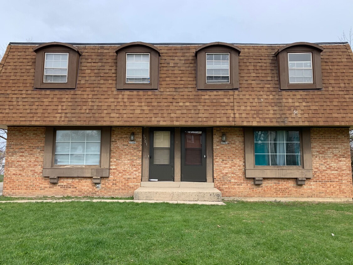 3703 Southwood Dr, Racine, WI 53406 Townhome Rentals in Racine WI