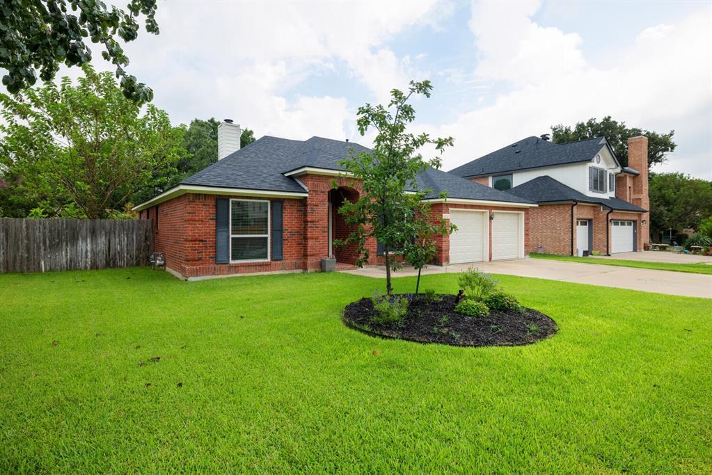 Foto principal - 1037 Oaklands Dr