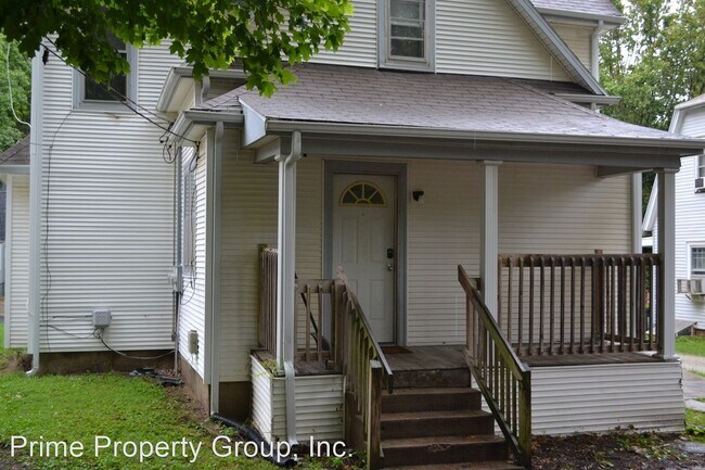Foto del edificio - 6 br, 2 bath House - 709 W Illinois