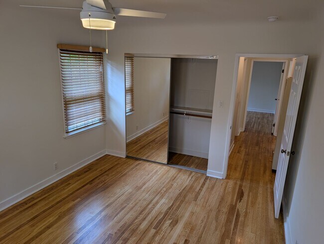 Foto del edificio - 1043 Pacific St