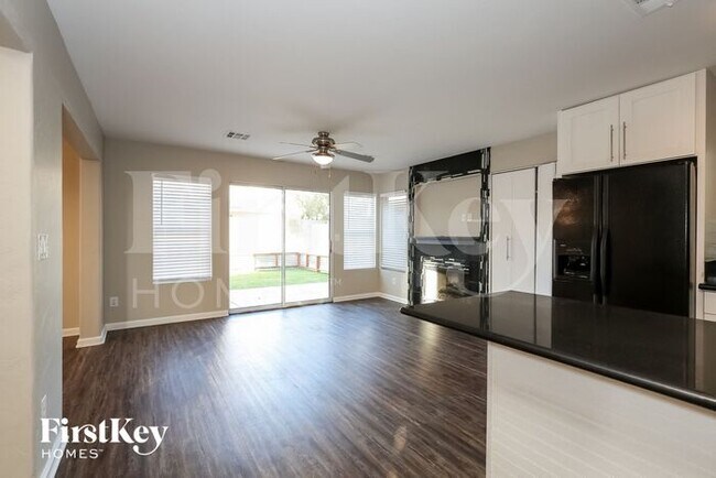 Foto del edificio - 1916 Badger Canyon Ave