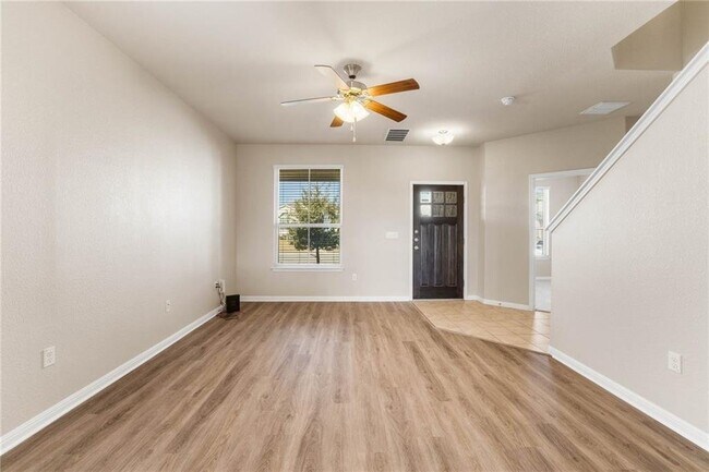 Building Photo - 1412 Bess Cove