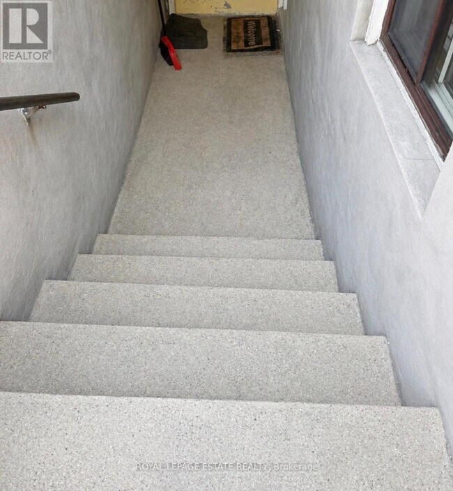 Photo du bâtiment - 11 Keystone Ave