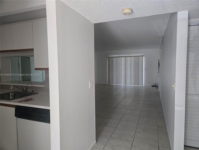 Building Photo - 1201 SW 128th Ter