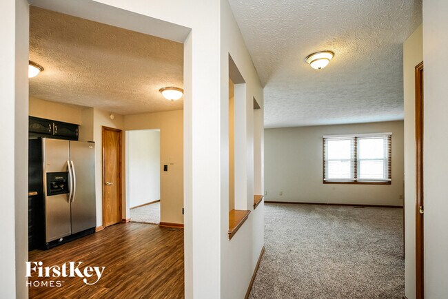 Building Photo - 6135 Pillory Dr