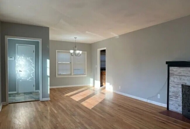 Building Photo - Three Bedroom Home Available Now!