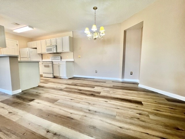 Building Photo - 2117 Sanderling Dr