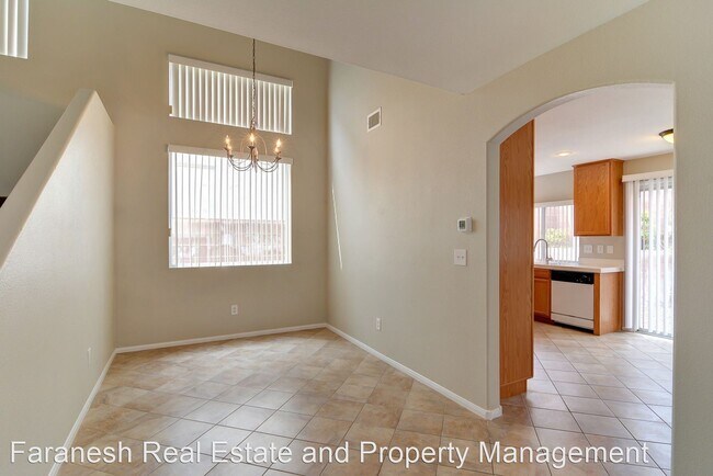 Building Photo - 3 br, 2.5 bath House - 905 Toro Canyon Lane