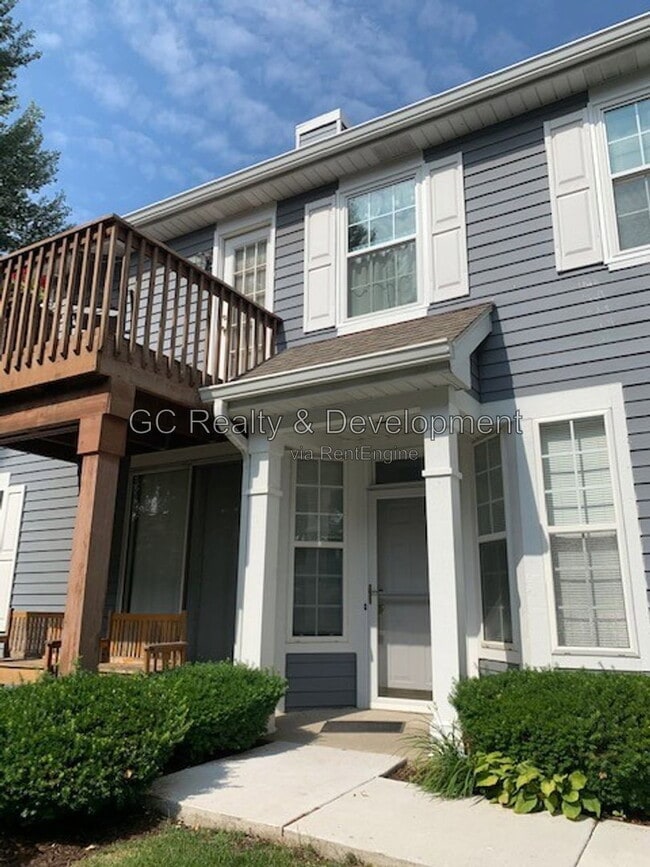 Building Photo - 159 Shorewood Dr