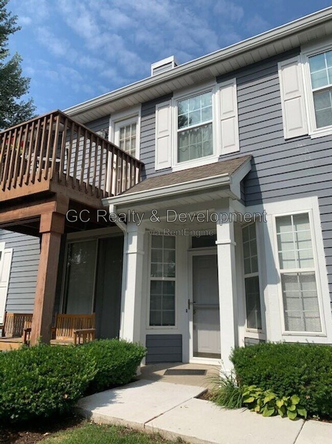 Foto del edificio - 159 Shorewood Dr