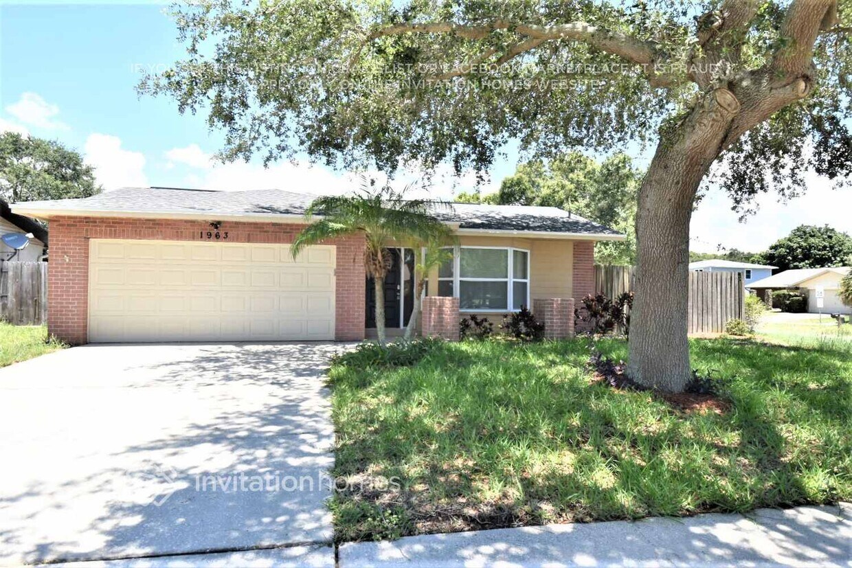 Foto principal - 1963 Lansing Dr