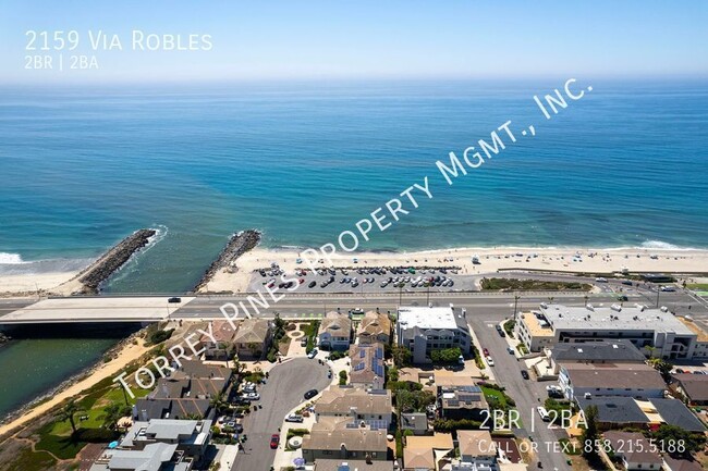 Building Photo - Oceanside: Beautiful 2 bed / 1.5 bath Town...