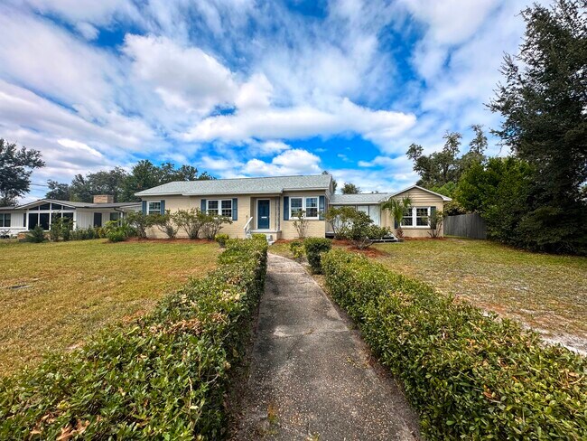 Building Photo - 1215 Dewitt St