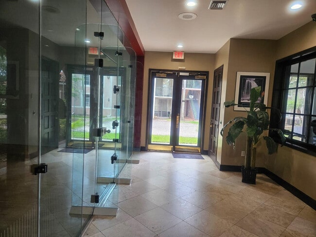 Foto del edificio - 12136 St.Andrews Pl