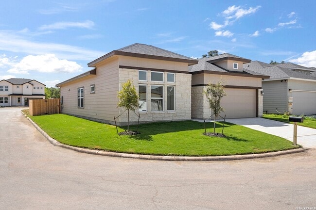 Building Photo - 405 Park Cir