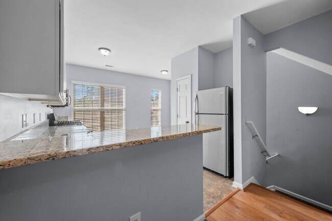 Foto del edificio - 3212 Mill Springs Cir