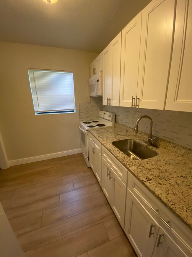 Kitchen - 3045 NW 68th St