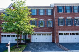 Building Photo - 332 Marshall Heights Dr