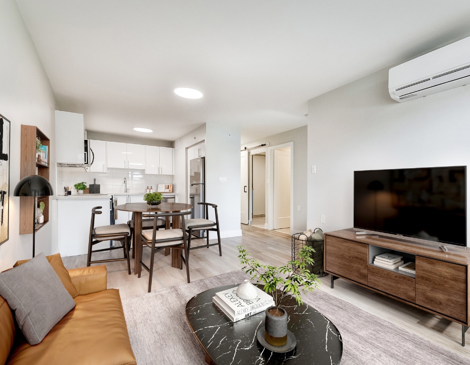 Primary Photo - Elora