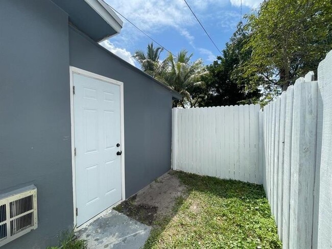 Foto del edificio - 6602 SW 19th Ct