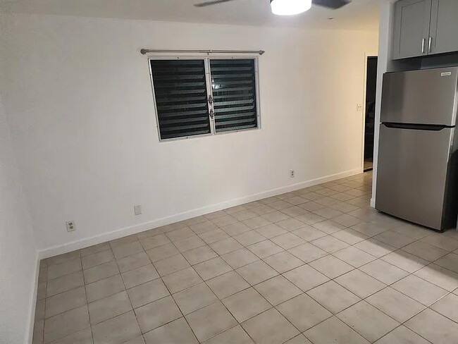 Building Photo - 5383 Manauwea St