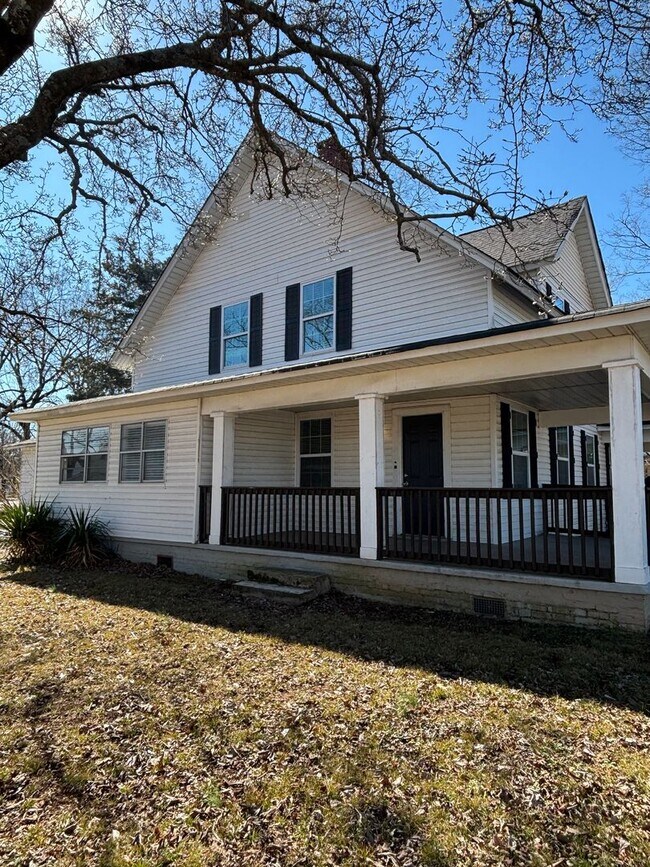 Foto del edificio - 3503 S Broad Pl SW